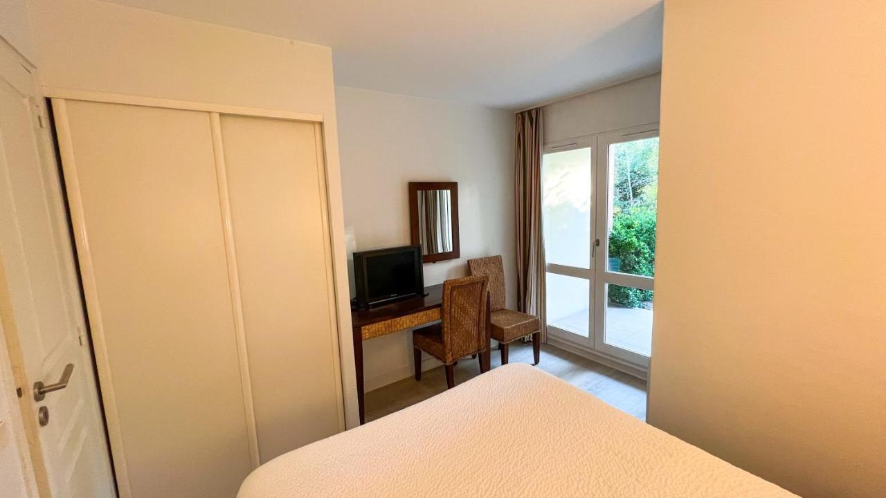 6-Person Apartment With Swimming Pool Tennis Court And Free Parking 25 Le Touquet Экстерьер фото