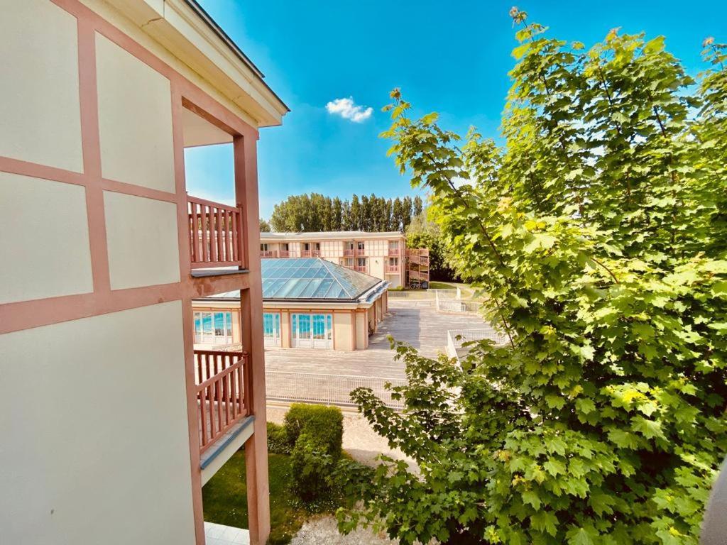 6-Person Apartment With Swimming Pool Tennis Court And Free Parking 25 Le Touquet Экстерьер фото