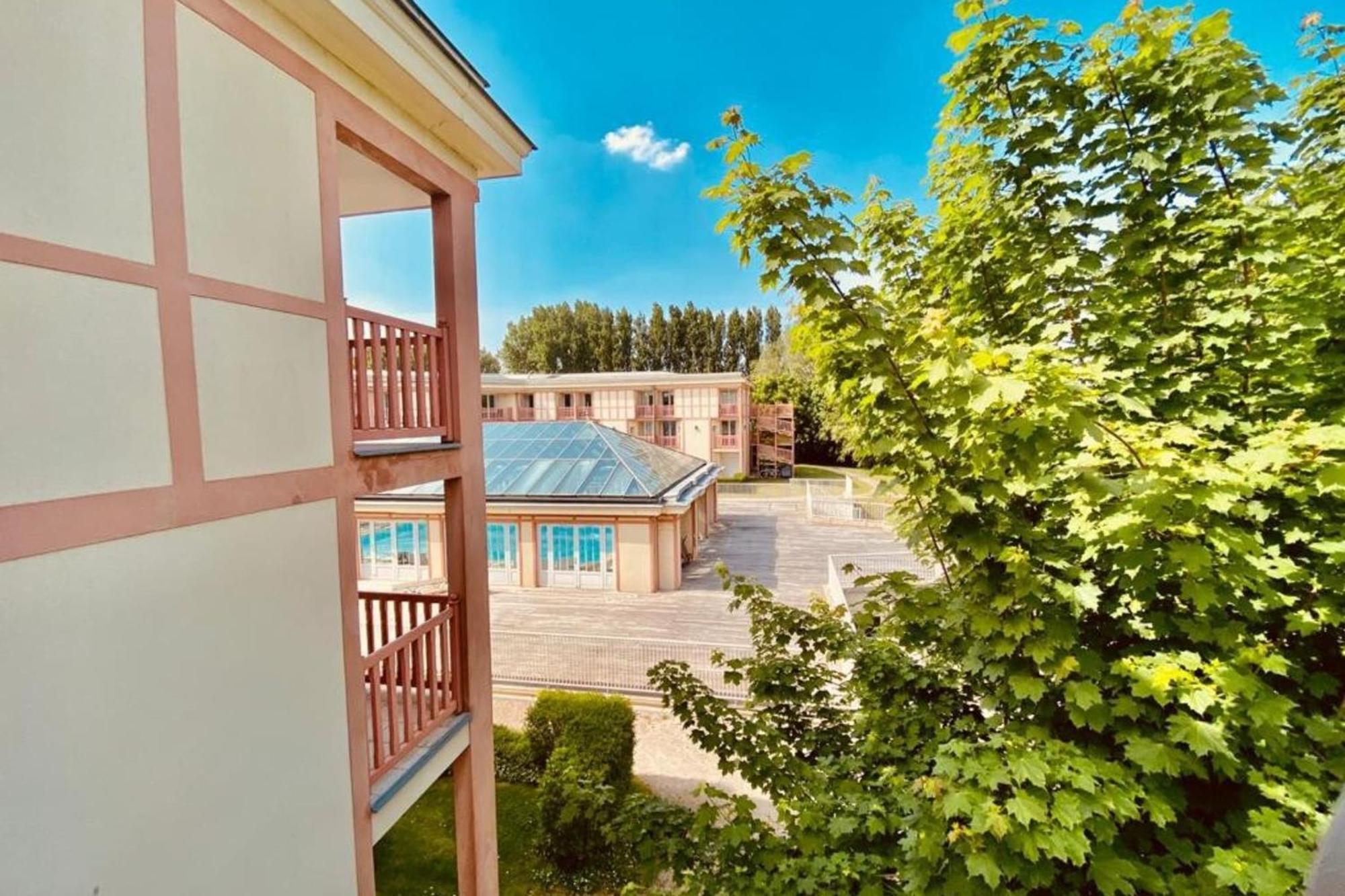 6-Person Apartment With Swimming Pool Tennis Court And Free Parking 25 Le Touquet Экстерьер фото